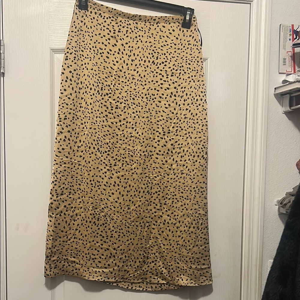 Forever 21 Leopard Print Tan silk Skirt